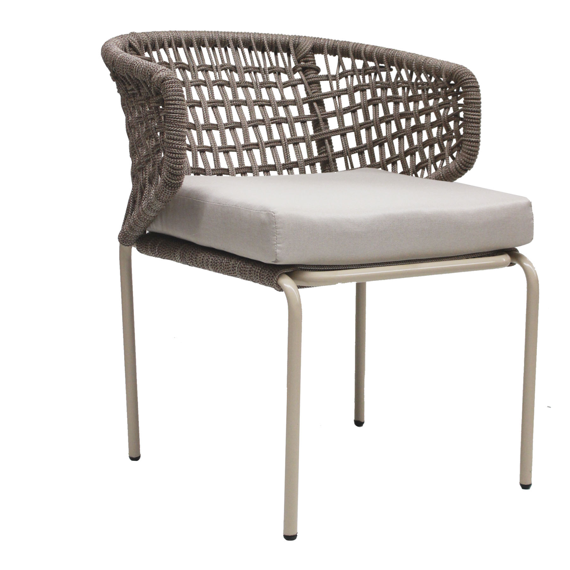 Chamela_silla_metal_beige_cuerda_beige_cojin_curri.png